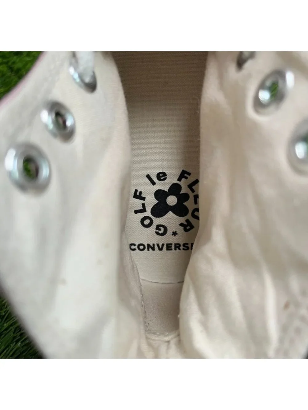 Converse Chuck 70 High Womens Size 8.5 Pink White Athletic Skate Shoes Sneakers
